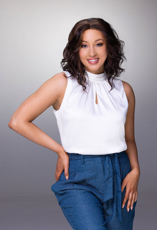 Julianne Lite Petite  - Jon Renau SmartLace Lite.