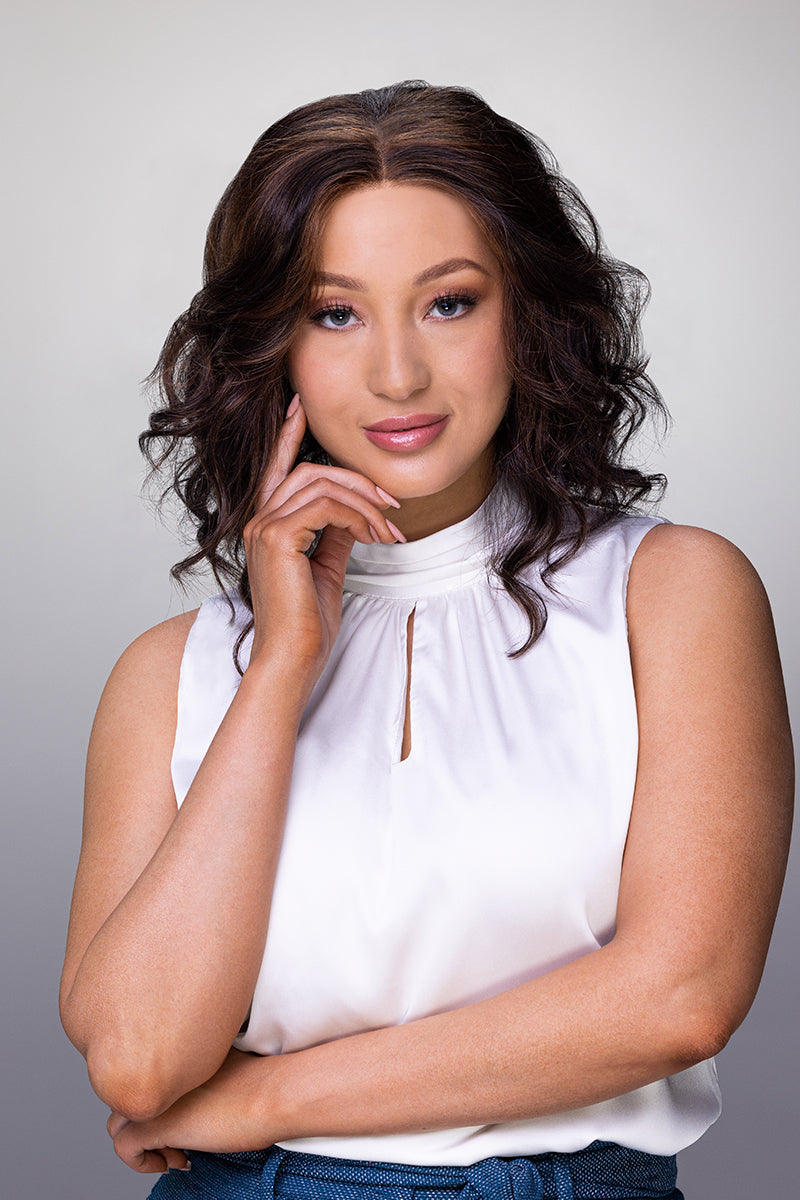 Julianne Lite Petite  - Jon Renau SmartLace Lite.