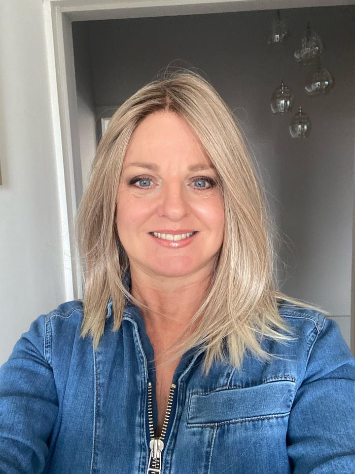 Tosca Mono Part Wig - Stimulate HITEC HAIR Ellen Wille