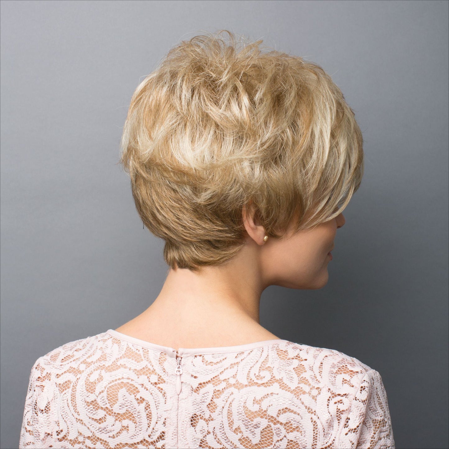 Gia Wig - Hi Fashion.