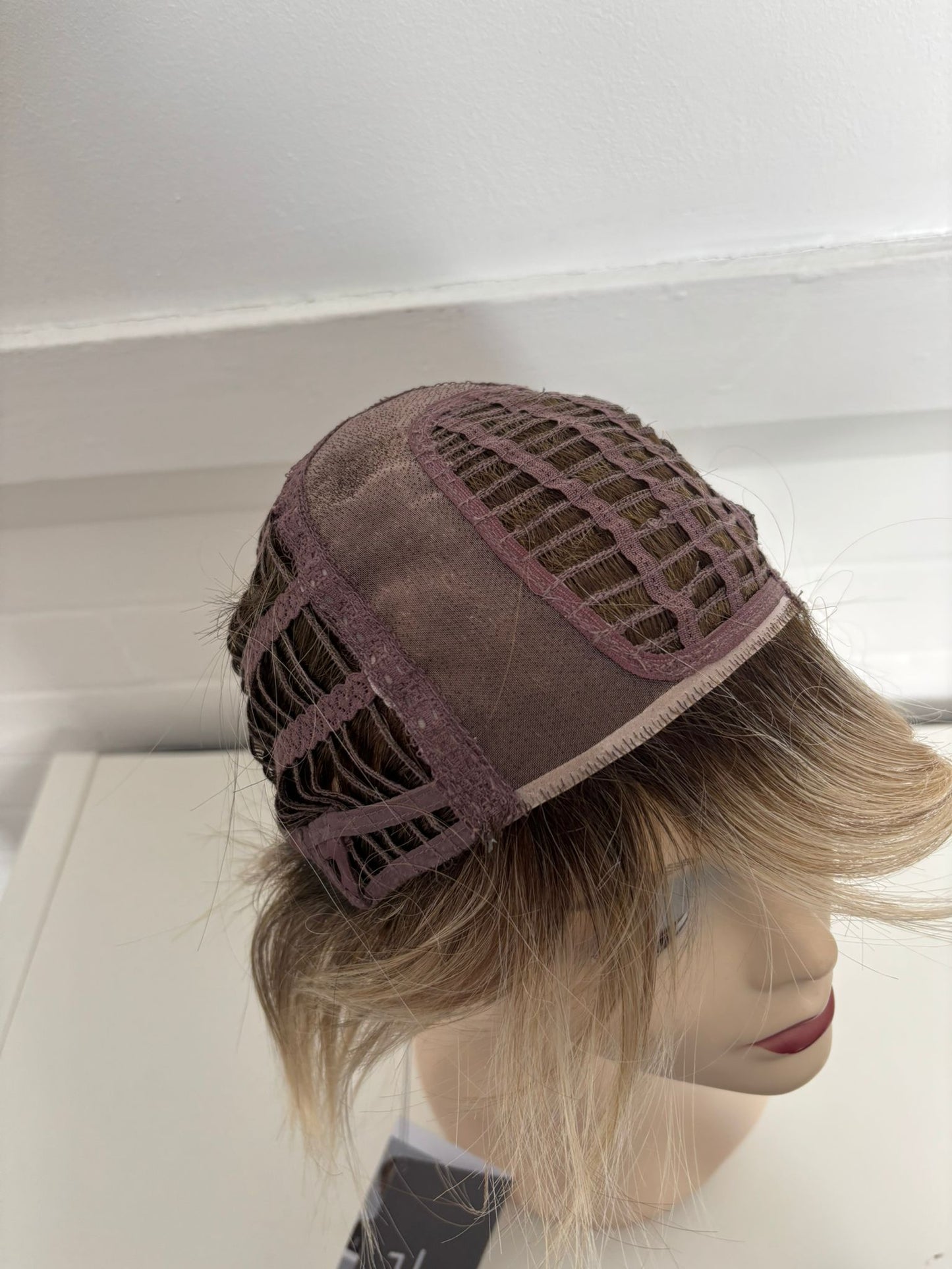 Fresh mono part- sandyblonde rooted By Ellen Willie Hairpower collection